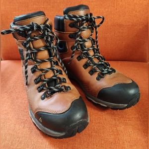 St. Elias Vasque Mid Hiking Boots Gore-Tex Waterproof Leather Vibram Soles